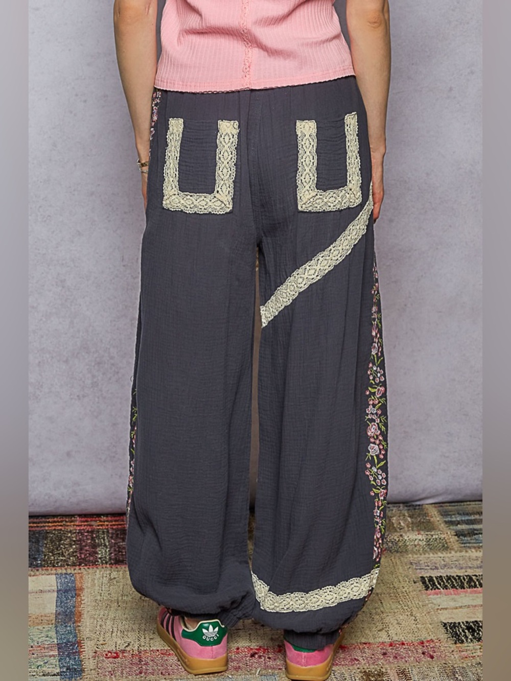 🌟SALE🌟Vintage Washed Embroidery Trim Point
Jogger Pants - Picture 3 of 3